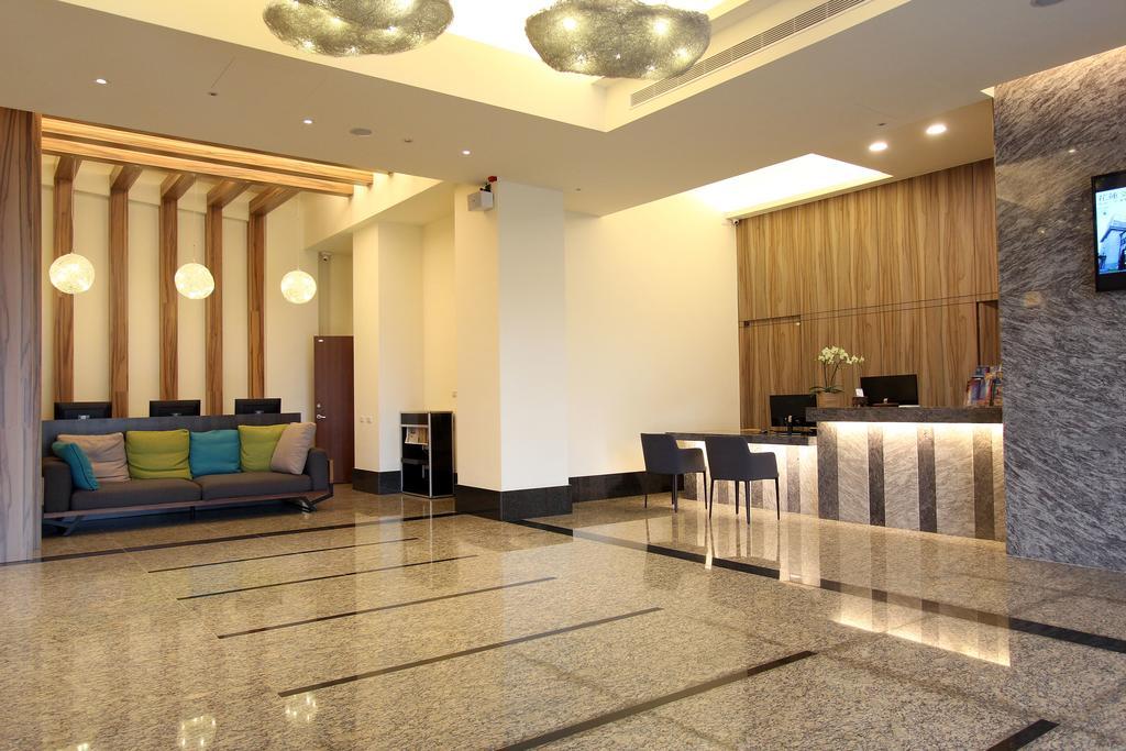 Celebrity 99 Hotel Ji'an Buitenkant foto